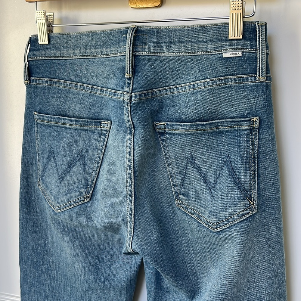 MOTHER The Mid-Rise Dazzler Crop Fray Jeans Blowing Kisses Womens Size 27 - Picture 5 of 15